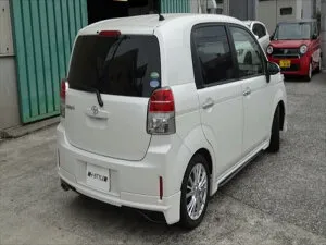 スペイド NCP140/141前期（2012.7- 2015.6） リアアンダースカートスペイド NCP140/141 リアアンダースカート 素地 塗装取付込