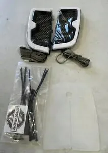 OS&D Advanblack ホワイトロアフェアリング スイッチバック フレア LED ライト グリル付き OS&D Advanblack WHITE LOWER FAIRINGS SWITCHBACK FLARE LED LIGHTS WITH GRILLS 【並行輸入品】