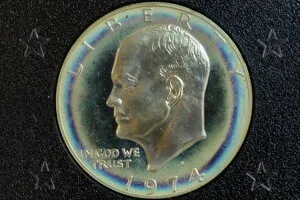 1974-S アイゼンハワー 40% シルバー ダラー（レインボー ターゲット トーニング付き） - グレード MS (NUM5660)