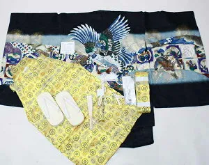 七五三 五歳 男児 着物 羽織袴フルセット 黒地 鷹 綸子地 紋袴 5歳 五才 5才 男の子 祝着 お仕立て無料 袴変更可能 新品（株）安田屋 NO41804