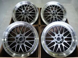 即納可能！アルファード ヴェルファイア クラウン マークXlevanna V10-EX レヴァンナ ヴイテンイーエックス 20inch 8.5J +35 5H114.3新品 ホイール 4本 深リム メッシュビックキャリパー対応 TPMS対応