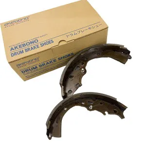 マツダ タイタン ブレーキシュー/ブレーキライニング H16.6-H18.12/LPR81R[4800cc/4t] フロントブレーキ/ハーフシューキット アケボノブレーキ NN4044H 【H04006】