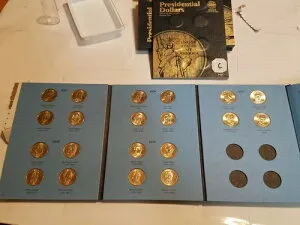 流通版第1巻フォルダー各1枚。20枚のコイン、2007～2011年大統領1ドル金貨