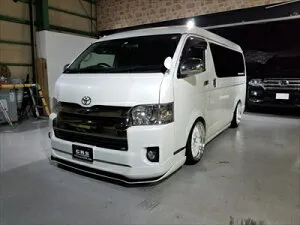 ハイエース 200系 4型 ワイドボディ フロントリップスポイラー バージョン4用フリッパーVer.IV FRP製 塗装取付込