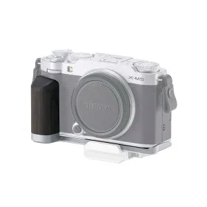 TILTA 富士フイルム X-M5用木製グリップ付き取付ベースプレートMounting Baseplate with Wooden Grip for Fujifilm X-M5 (TA-T73-WG-B/-S)