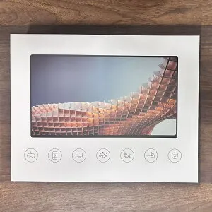 CNBANAN モバイルモニター 14インチ 2K解像度2160x1440）3:2画面比 光沢IPSパネル 100%sRGB広色域 60Hz 超薄型 軽量 スピーカー内蔵 マグネット保護カバー付き Type-C/標準HDMI接続可能 PS4/PS5/XBOX/Switch/PC/Mac