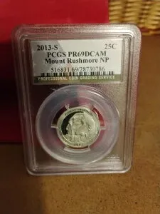 2013 S 25セント シルバー マウントラシュモア NP クォーター - PCGS PR69DCAM