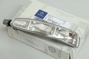 R230 SLクラス ベンツ純正品 ドアミラーウィンカー 左側 品番：A2308200721SL350 SL500 SL550 SL600 SL55AMG SL63AMG SL65AMG