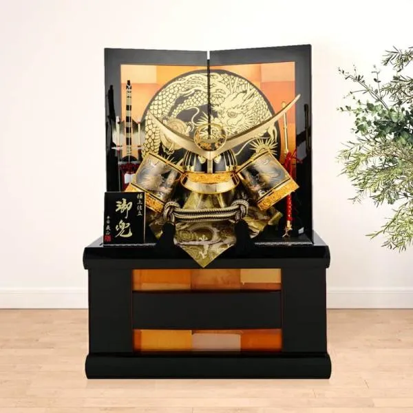 五月人形 上杉謙信 着用 兜収納飾り 兜飾り 平安義正作 極上仕立 龍 本金箔焼箔仕上げ h285-ss-44na-5-e ningyoya