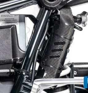 BMW R NINE T 14-20 カーボンリザーバータンクホルダー イルムバーガー