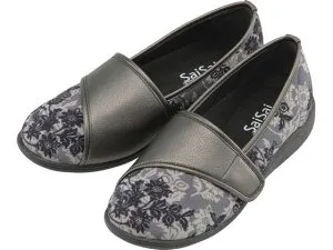 【マラソン限定★ポイント2倍】【お取り寄せ】マリアンヌ製靴 SaiSai～フラワープリント～ クラシックブラック 22.5cm