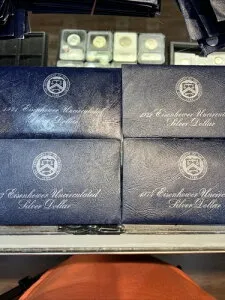 1971-1974 S アイゼンハワー BU 4 ブルーパック 40% シルバー アイク ドル ロット 米国コイン ロット 3