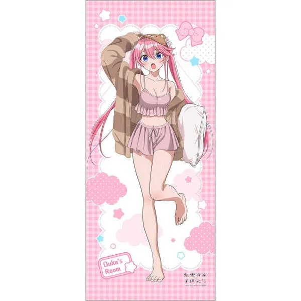 【送料無料】2026/06発売 [グッズ]/紫雲寺家の子供たち 描き下ろし 特大タペストリー (紫雲寺謳華 / ルームウェア)【カーテン魂】