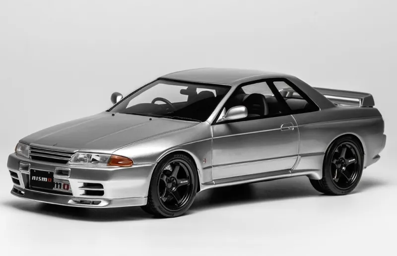 MOTORHELIX(モーターヘリックス) 新品 ミニカー 1/18 NISSAN Skyline GT-R (R32) Customized Version (シルバー) [MH027SR]