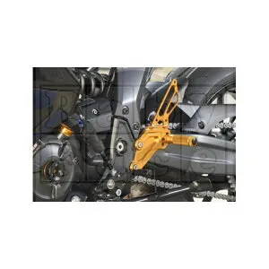 ベビーフェイス パフォーマンスステップキット（ゴールド） YZF-R7 002-Y028GD