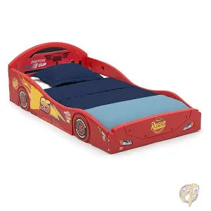 【5日最大1500円クーポン】ディズニー ピクサー カーズ 幼児用ベッド ガードレール付き ライトニング マックィーン Delta Children デルタチルドレン 子供用ベット Disney Pixar Cars マットレスは付