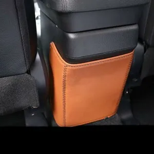 レザー リア アームレスト アンチキック マット 適用: 三菱 アウトランダー 2013 2014 2015 2016 2017 2018 2019 2020 ブラウン 1ピース AL-FF-4347 AL Interior parts for cars