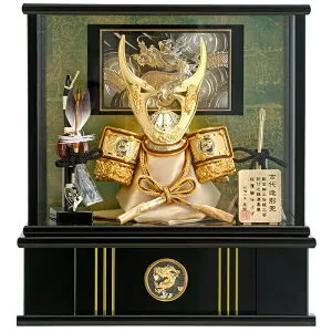五月人形 兜ケース飾り 兜飾り 皇宸作 黄金龍 5号 古代造形兜 剣付之鉢漆黒風 【2026年度新作】 h285-mocp-p357-20