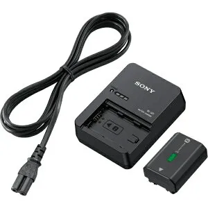 【エントリーで最大全額ポイント還元｜5/6まで】 SONY｜ソニー アクセサリーキット(チャージャー BC-QZ1＋バッテリー NP-FZ100) ACC-QZ1K