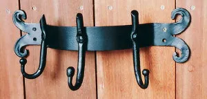 3連フック（34135）※壁掛けタイプのフック（ジャービス商事）インテリア アイアン 壁掛けフック 収納用品 ディスプレイ用品 装飾用金具