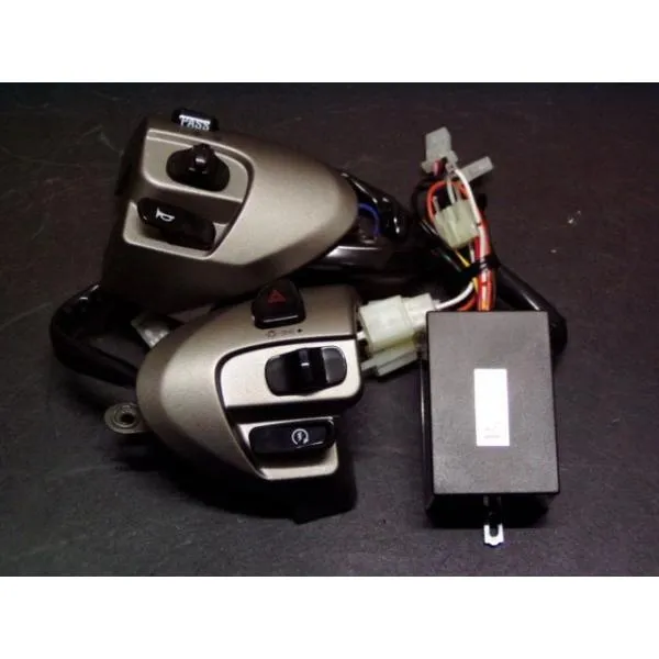 B-MOON FACTORY ビームーンファクトリー ウインカーポジション/デジタルハザード/ハンドルホルダーセット シグナスX 125 (SE44J|日本仕様) YAMAHA ヤマハ