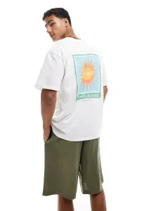 ジャック アンド ジョーンズ メンズ トップス Tシャツ プリント シャツ Jack & Jones oversized T-shirt with saint tropez sun back print White ホワイト