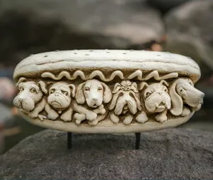 【メーカー直送】 おしゃれ 庭 ガーデンオーナメント ストーンオーナメント 置き物 置物 オブジェ かわいい 動物 犬 いぬ リアル Hot Dog イヌ 1255A