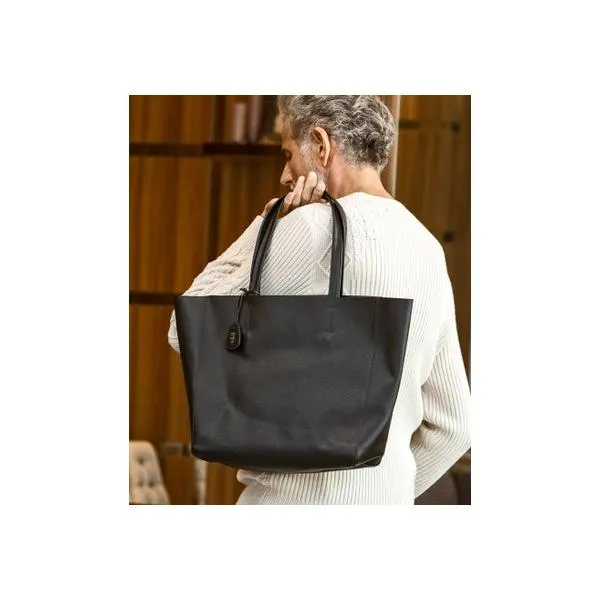 エイケイエムコンテンポラリー AKM Contemporary レザートートバッグ （ブラウン）