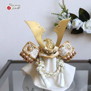 五月人形 ケース飾り コンパクト おしゃれ インテリア 兜飾り 5月人形 端午の節句 選べる 2種類 洋風金物 淡水糸/白糸 本印伝 共吹き返し 増村人形店 MMN3197