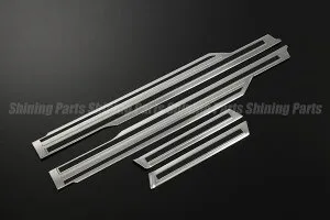 【REIZ(ライツ)】S300系アトレーワゴン/ハイゼットカーゴ(前期/中期/後期) ステンレスステップガード //スカッフプレート/キッキングプレート/S320G/S330G/S321G/S331G/S320V/S330V/S321V/S331V/ディアスワゴ