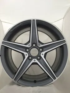 Mercedes-Benz メルセデス・ベンツ 純正 AMG スポークホイール リア用アルミホイール 8.5J×18インチ Cクラス W205 純正品番:20540112007X21