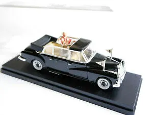 【送料無料】ホビー 模型車 車 レーシングカー メルセデスパパジョヴァンニリオmercedes w 189300 d papamobil pape papa papam giovanni xxiii, rio en 143