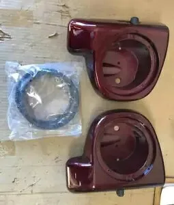 OS&D Advanblack ハード キャンディ ホット ロッド レッド フレーク 6.5 インチ スピーカー ポッド 下部フェアリング OS&D Advanblack Hard Candy Hot Rod Red Flake 6.5 Speaker Pods Lower Fairing 【並行輸入品】