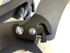 OS&D アドバンブラック ブラック デタッチャブル ツーアップ ツアー パック マウンティング ラック ツーリング '09-'22 OS&D Advanblack BLACK DETACHABLE TWO UP TOUR PACK MOUNTING RACK TOURING '09-'22 【並行輸入品