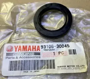 ヤマハ OEM ホイール オイル シール XTZ7 YZ125 WR250/400 YZ250 YZ450 WR450 93106-30045-00 Yamaha OEM Wheel Oil Seal XTZ7 YZ125 WR250/400 YZ250 YZ450 WR450 93106-30045-00 【並行輸入品】