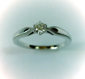 プラチナ ダイヤモンド0.207ct E-SI1-EX リング♪