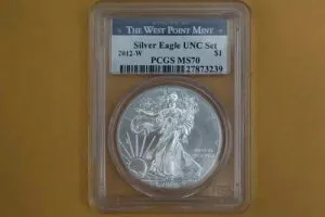2012-W バーニッシュドシルバーイーグル PCGS MS70 UNC (年次ドルセット) - 希少 - スポッテッド