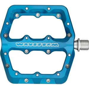 (取寄) ウルフトゥースコンポーネンツ ウェーブフォーム アルミニウム ペダルズ Wolf Tooth Components Waveform Aluminum Pedals Blue