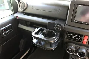 【スズキジムニーパーツ】スズキジムニーJB64W/JB74W/ジムニーノマドNOMADO JC74W1ドリンクホルダータニグチ製