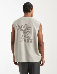 エイソス メンズ トップス ベスト クレープリント ASOS DESIGN super heavyweight oversized tank top with back puff print in stone boucl crepe texture London fog ストーン