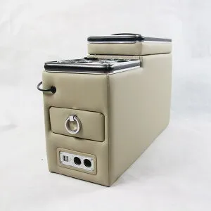 【2025年最新】アームレストボックス 新型コンソールボックス ステップワゴン センターコンソール 肘置き 置くだけ設置 ノア ヴォクシー トヨタ NOAH適用 オデッセイ G18 NV200適用 LED付き USBポ