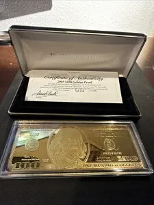 2005年 W $100 ゴールデンゴールドプルーフ 1オンス .999 シルバー 24Kゴールドボックス COA付き 希少