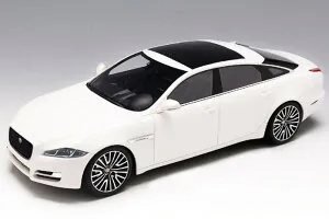 モーターヘリックス 1/18 ジャガー XJL 2022 パールホワイト 66台限定MOTORHELIX 1:18 JAGUAR XJL 2022 PEARL WHITE LIMITED 66 ITEMS