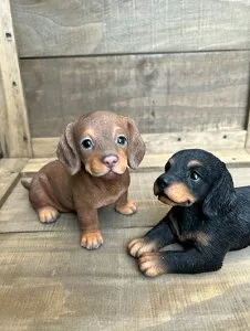 犬の置物 ガーデニング ガーデンオーナメント 置物 オブジェ インテリア かわいい 雑貨 樹脂 いぬ ドッグ DOG 動物 ディスプレイ 【 ミニチュアダックスフンド（2体セット）】