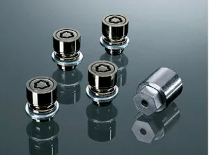 TOYOTA トヨタ 純正 キー付きホイールナット 1台分 08456-00260 or ブラック 08456-00480 / アクア ( MXPK11 / MXPK16 )