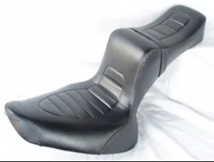 American Dreams アメリカンドリームス ソフテルデュース専用 キング＆クィーンシート ハーレーパターン タンデムベルト付 変形 黒 FXSTD Softail Deuce HARLEY-DAVIDSON ハーレーダビッドソン シート シー