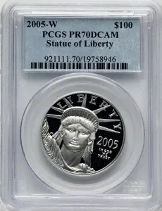 2005-W 100ドル 1オンス プラチナイーグル 自由の女神像 ブルーグラデーション PCGS PR70