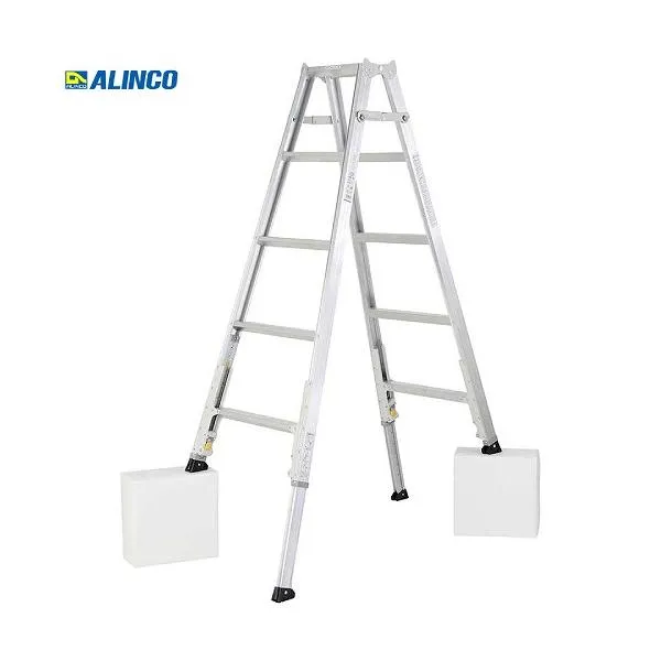 伸縮脚付専用脚立 KARU アルインコ ALINCO [KARU-180] 天板高さ1.41～1.70m 5～6尺 ダブルロック 軽すぎる伸縮脚立 法人様限定 メーカー直送