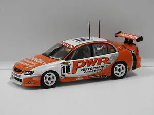 【送料無料】模型車 スポーツカー アヴィホールデンコモドール＃オートアート143 holden vy commodore pwr pweel 2004 16 auto art 60465