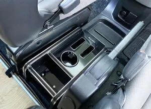 NV200 バネット センターコンソールトレイ オールブラック